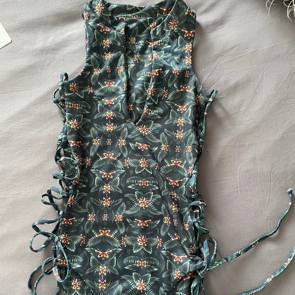 Ellejay One Piece - Picture 1 of 3